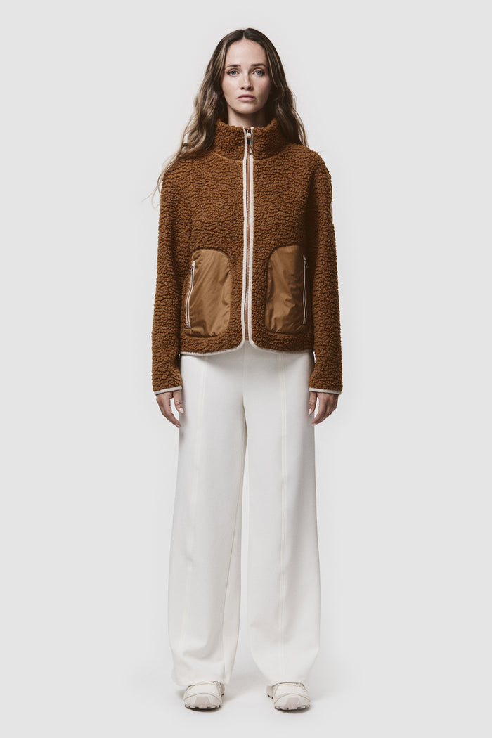 HAGUE - PREVIEW FW25 - Cape Horn